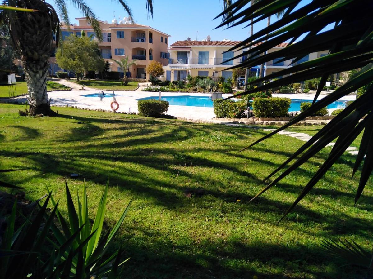 Paradise Gardens II Anastasia Apartment Paphos Eksteriør billede