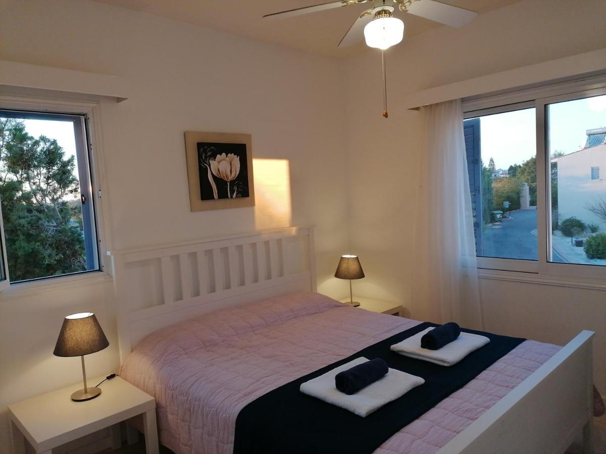 Paradise Gardens II Anastasia Apartment Paphos Eksteriør billede